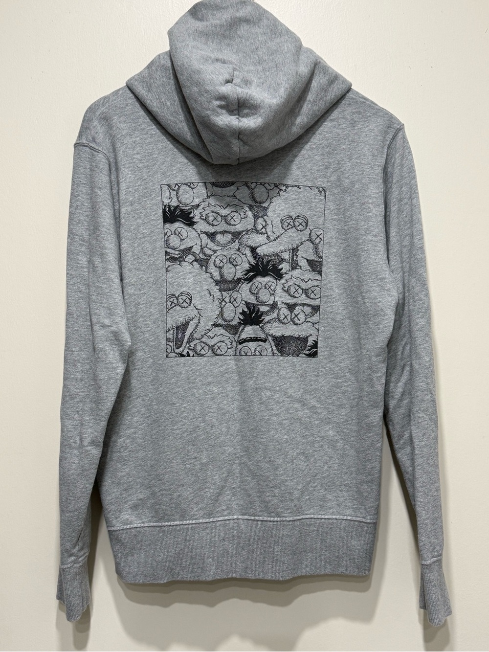 Uniqlo KAWS Sesame Street Pullover Hoodie